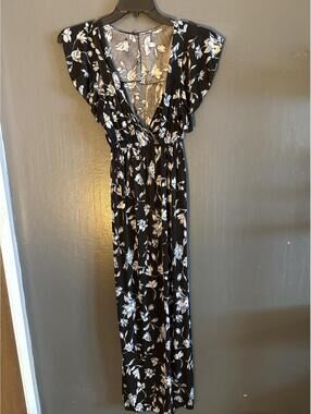C-mode Blue Floral Maxi Dress with Flutter Sleeves - New with Tags